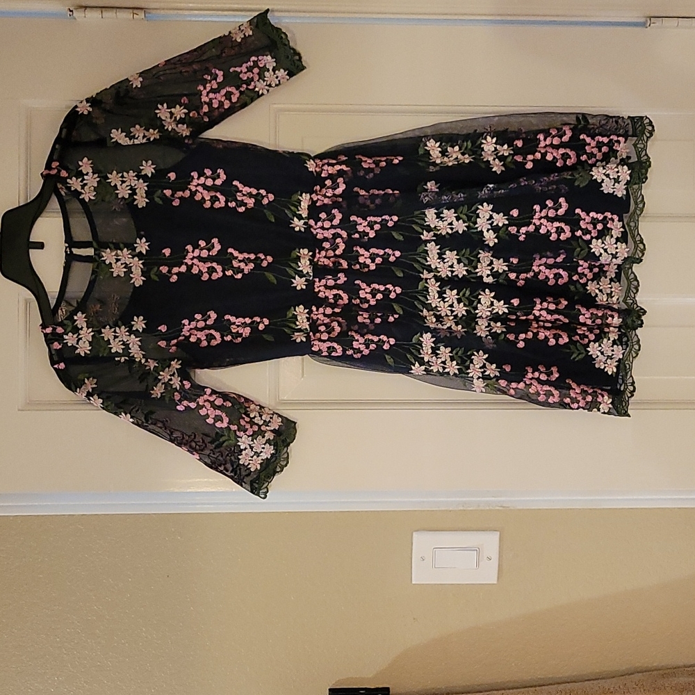 GB girls 8 Black & Pink
